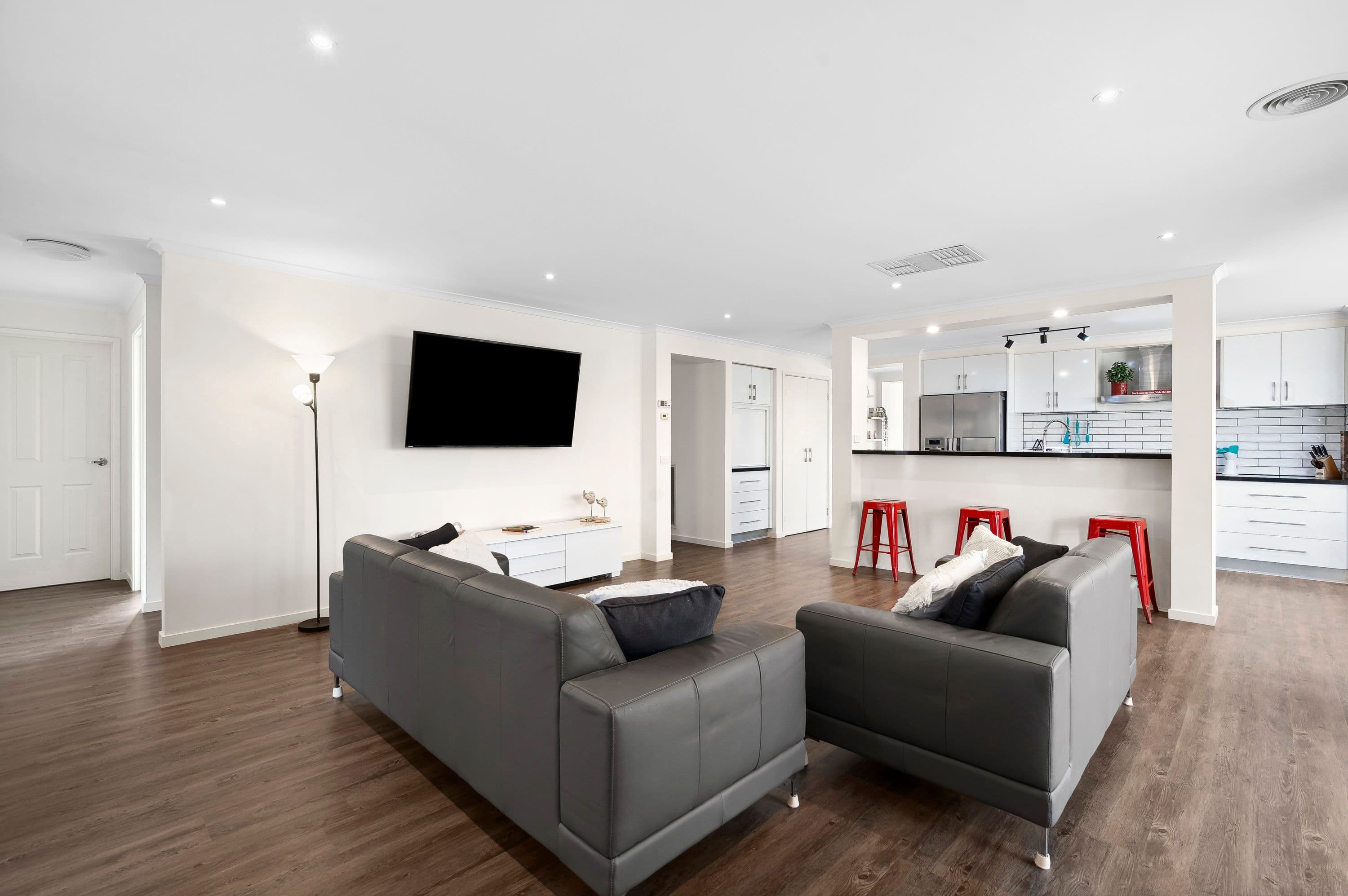 54 Coakley Crescent, LOVELY BANKS VIC 3213, Lovely Banks - Thumbnail 3