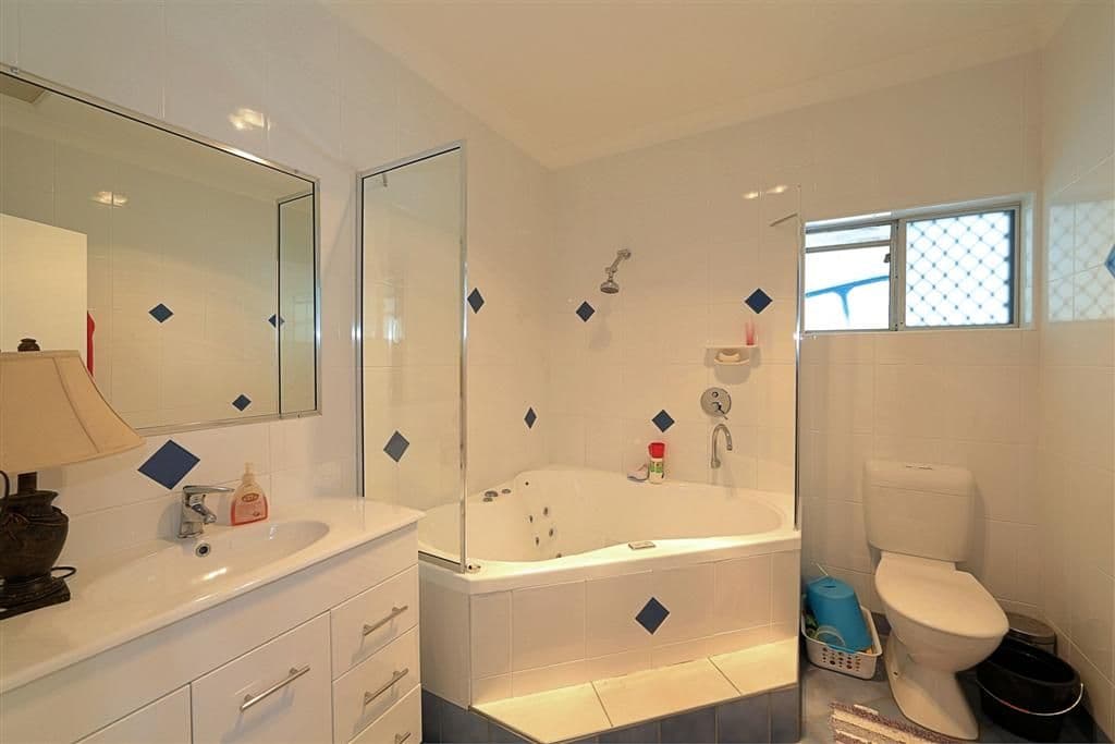80 Boundary Street, WALKERVALE QLD 4670, Walkervale - Thumbnail 3