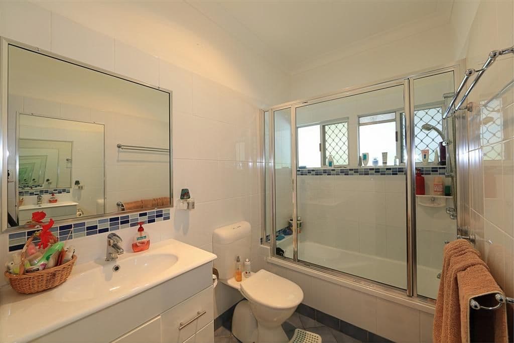 80 Boundary Street, WALKERVALE QLD 4670, Walkervale - Thumbnail 4