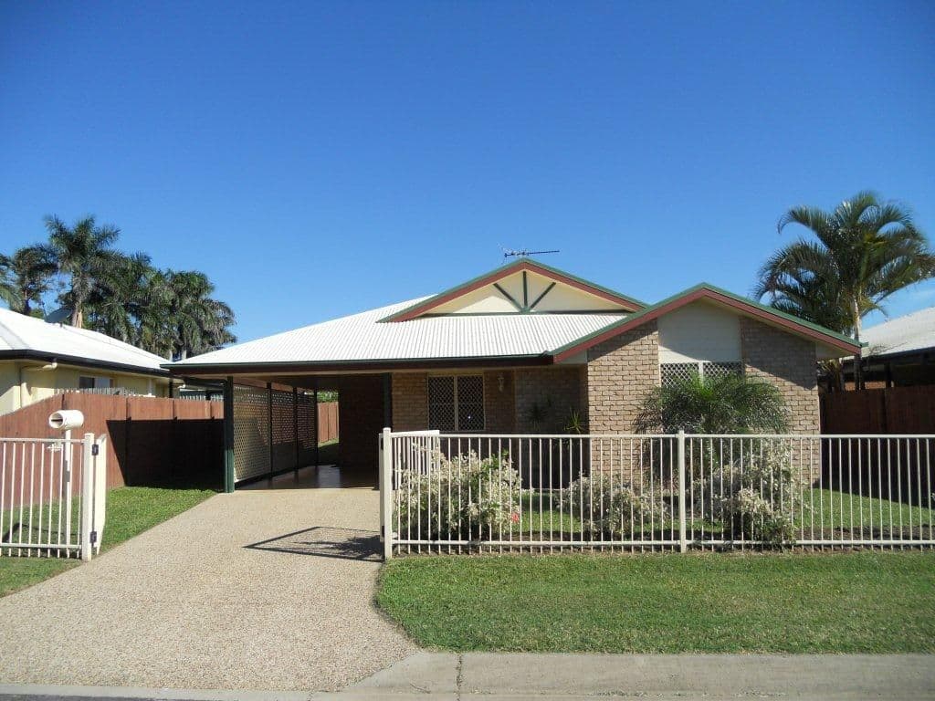 21 Culloden Place, BEACONSFIELD QLD 4740, Beaconsfield - Image 1