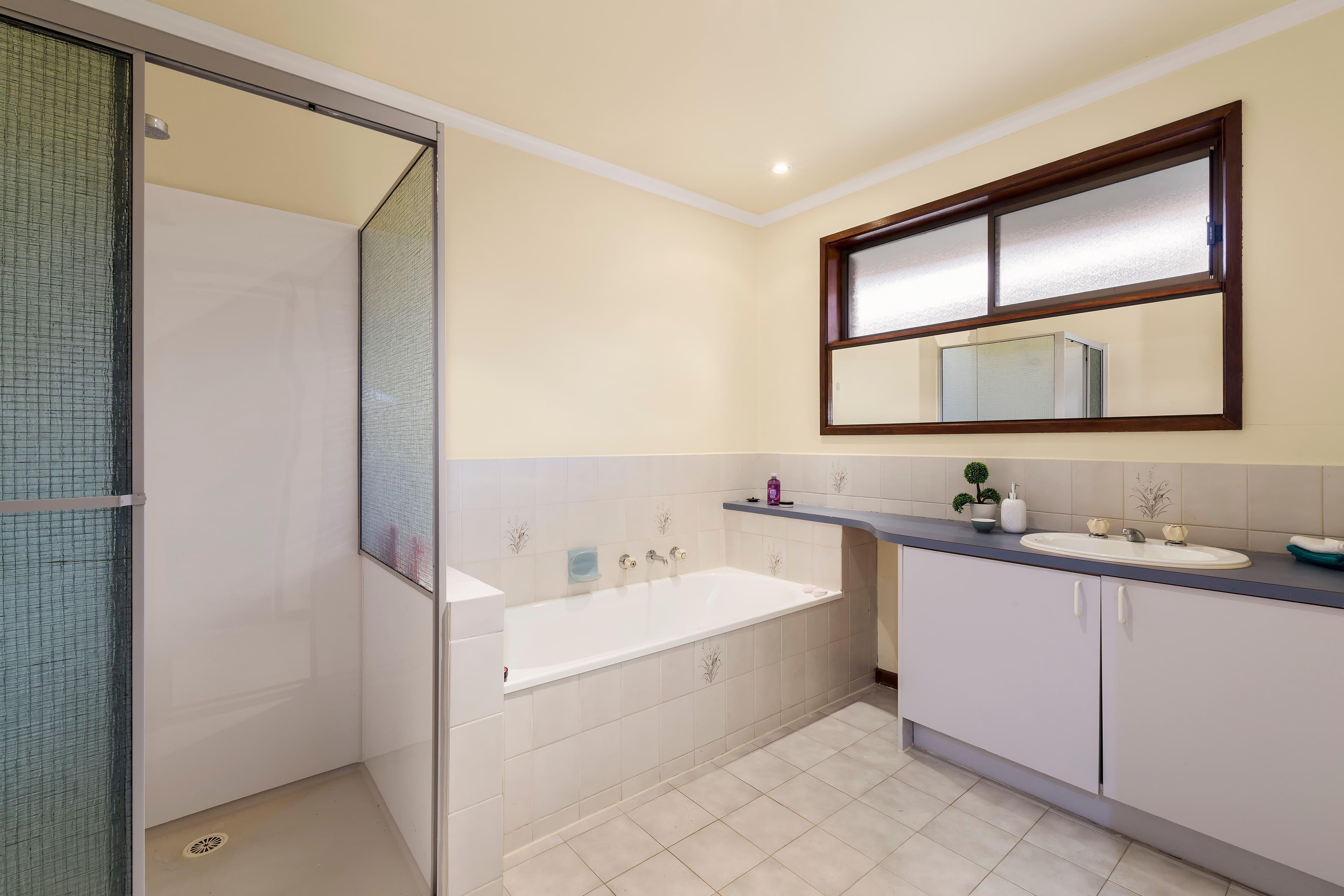5 Protea Court, Mill Park VIC 3082, Mill Park - Thumbnail 7