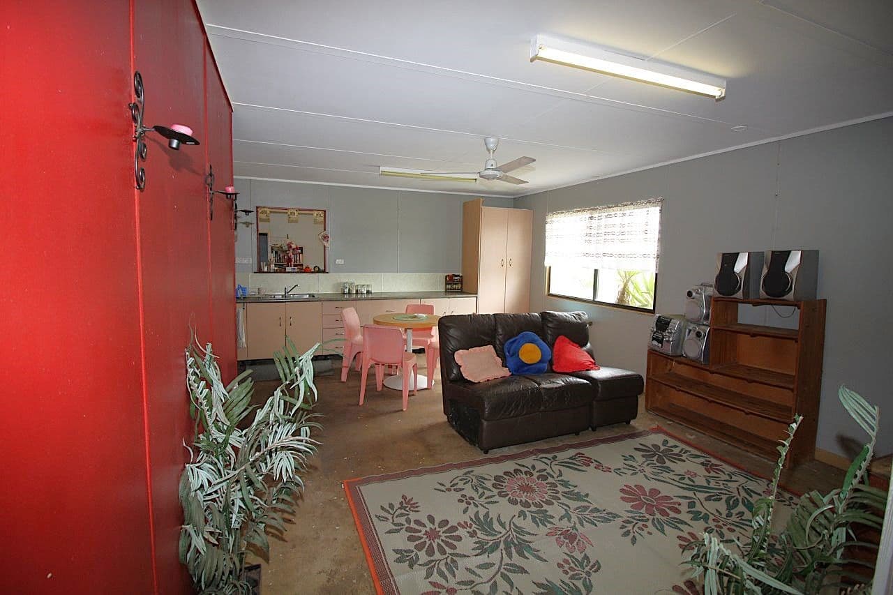 28 Mill Street, Pentland QLD 4816, Pentland - Thumbnail 2
