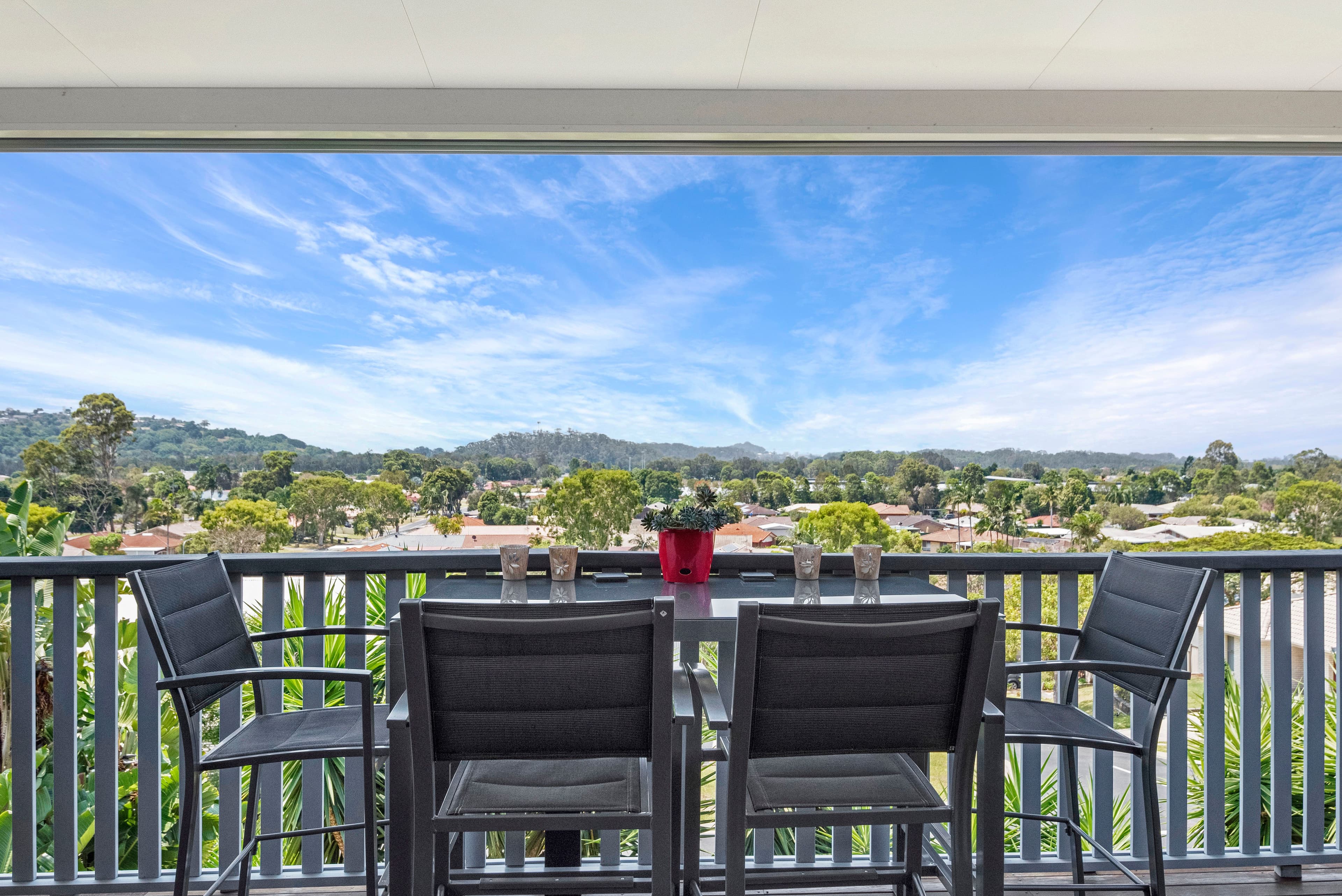 1 Belah Court, Banora Point - Thumbnail 2