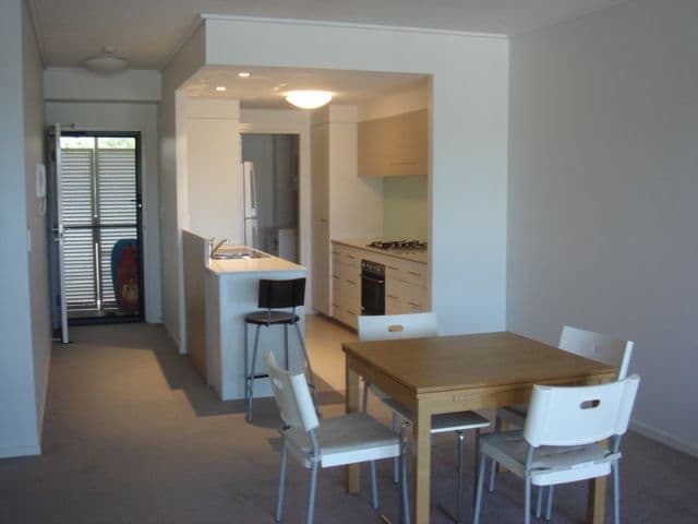 CARINDALE QLD 4152, Carindale - Thumbnail 2
