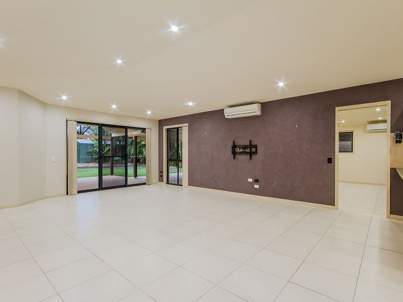 9 Riverbrooke Drive, Upper Coomera QLD 4209, Upper Coomera - Thumbnail 5