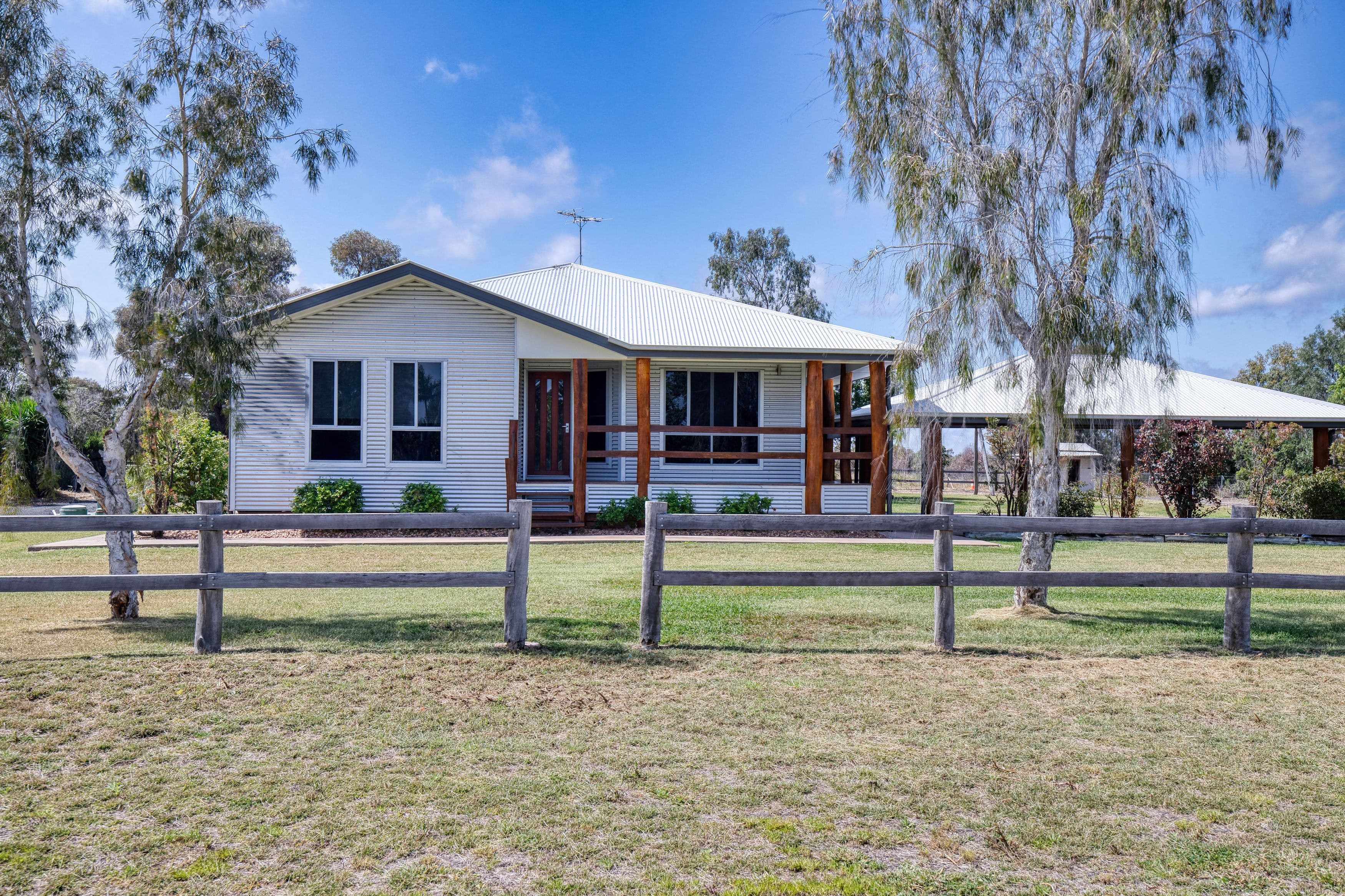 46 Edgewood Drive, Emerald QLD 4720, Emerald - Image 1