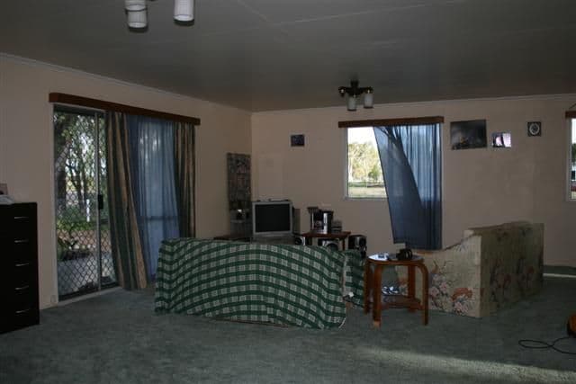 122 Northern Road, ROMA QLD 4455, Roma - Thumbnail 2