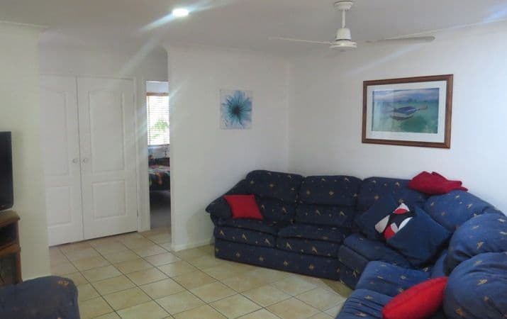 19 Matzia Avenue, PACIFIC PINES QLD 4211, Pacific Pines - Thumbnail 5
