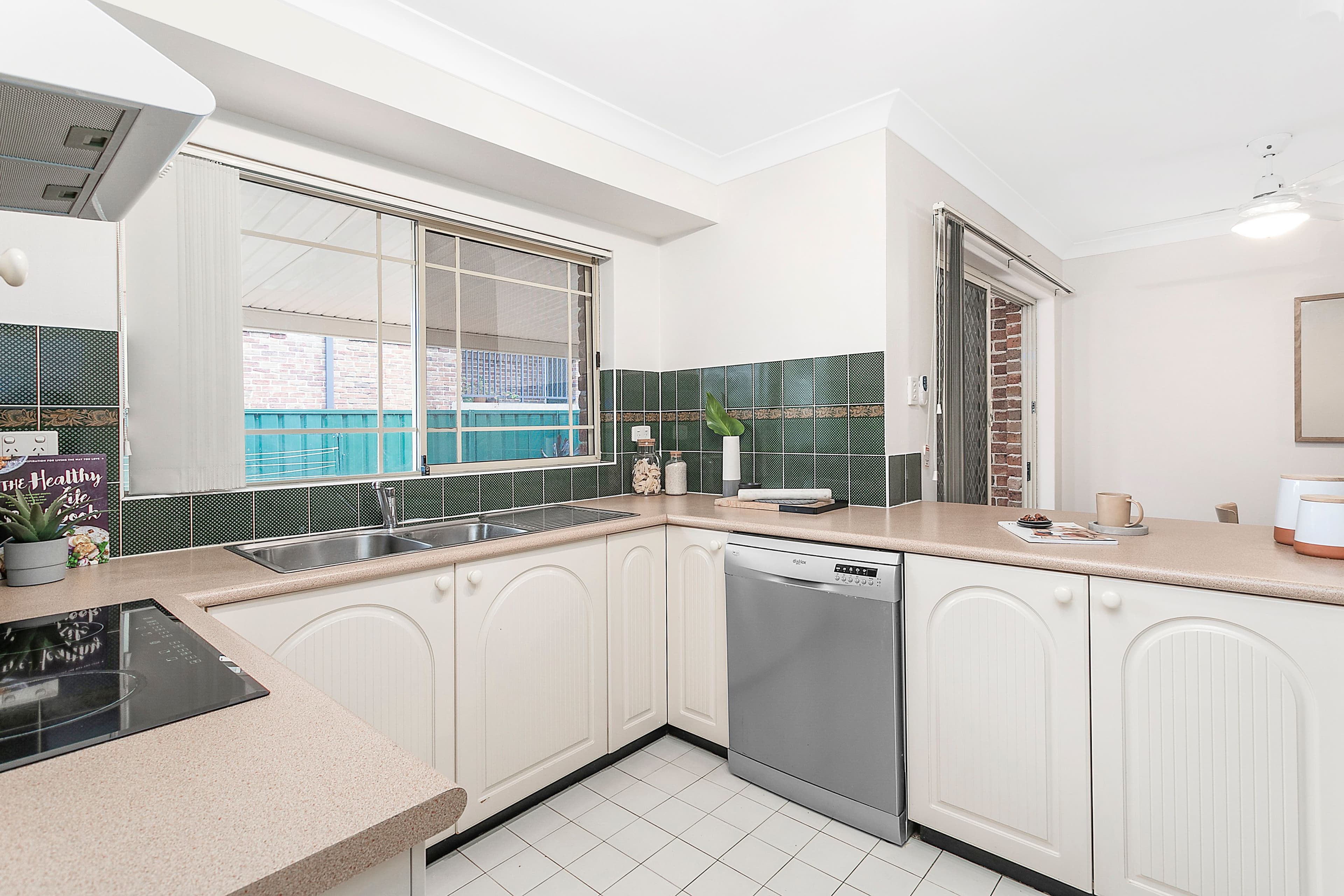 26 Dianella Street, Caringbah NSW 2229, Caringbah - Thumbnail 3