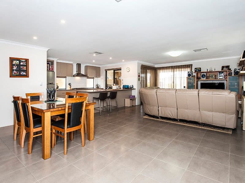 10 Jutland Avenue, Baldivis WA 6171, Baldivis - Thumbnail 7