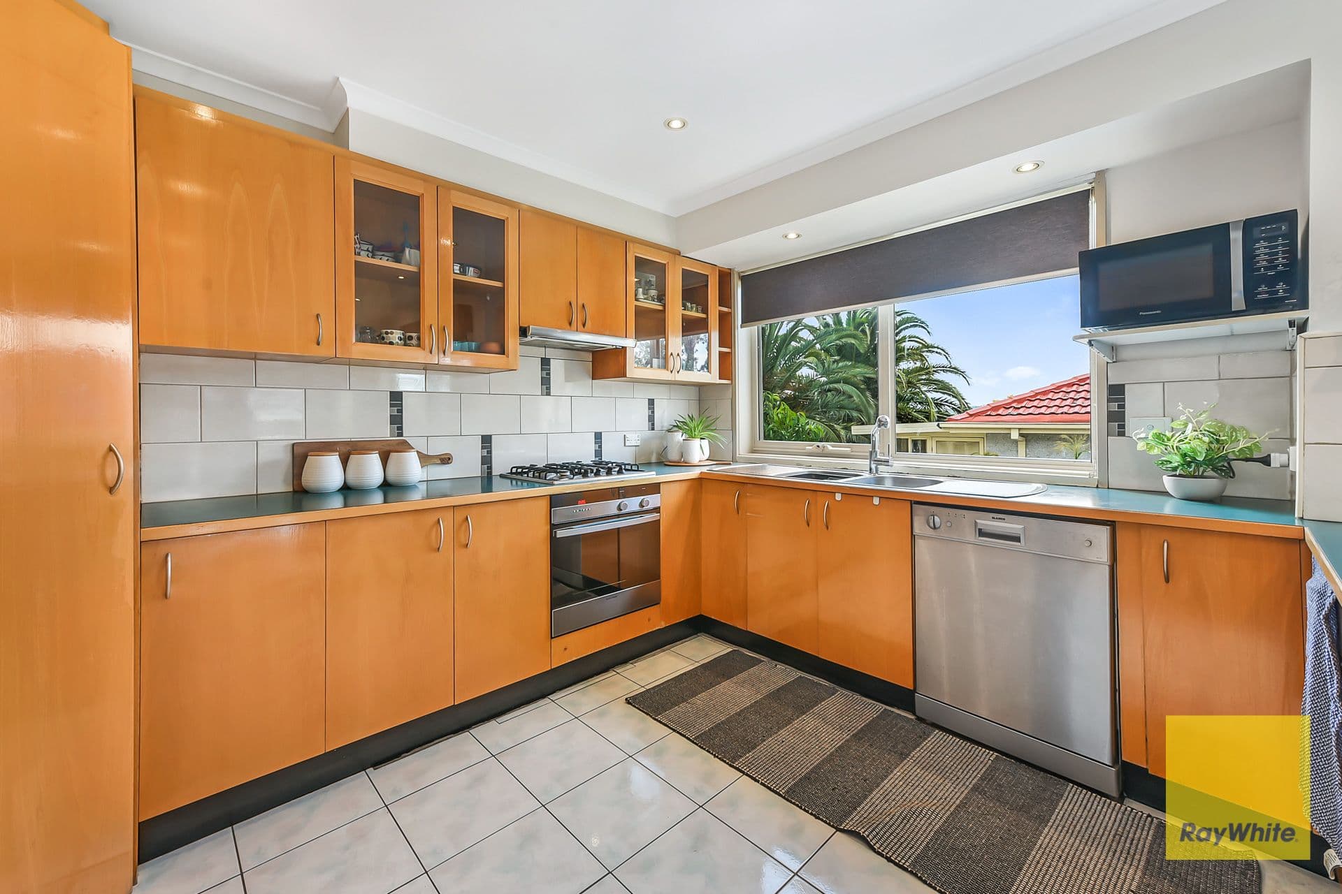 2 Edis Court, Endeavour Hills VIC 3802, Endeavour Hills - Thumbnail 4