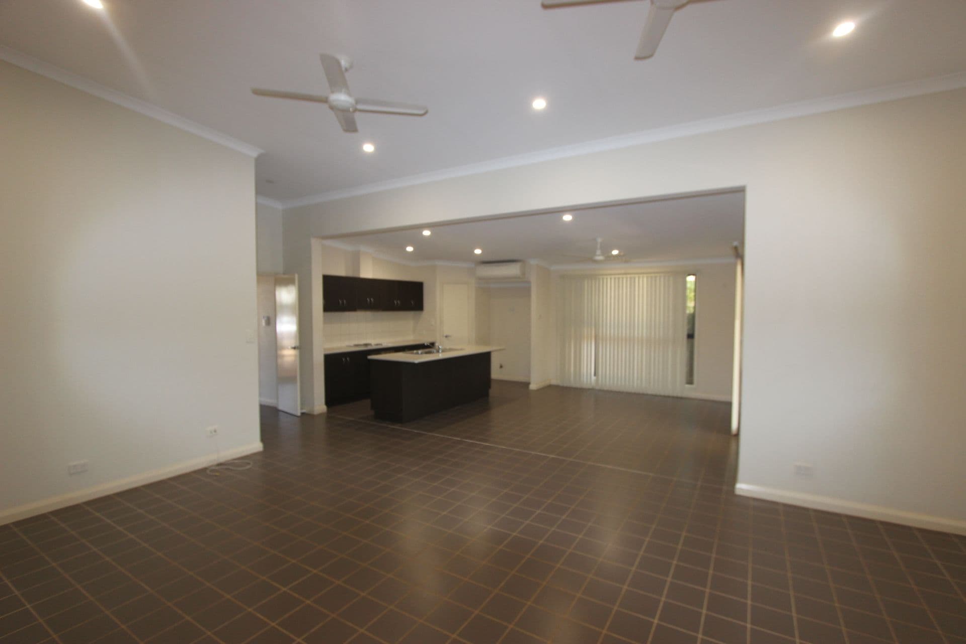 4 Plumegrass Way, Nickol WA 6714, Nickol - Thumbnail 2