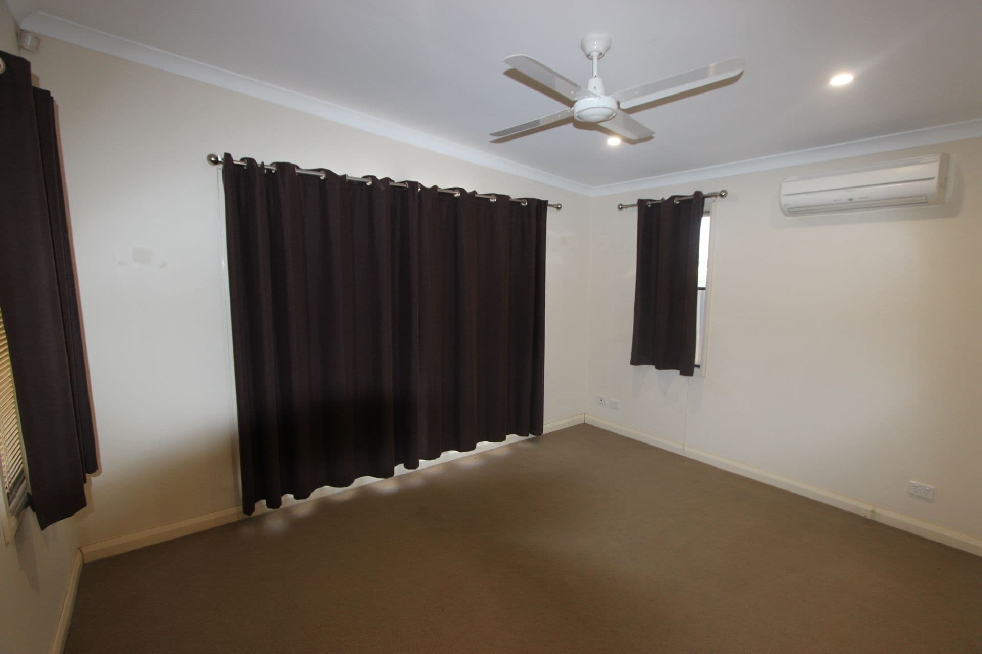 4 Plumegrass Way, Nickol WA 6714, Nickol - Thumbnail 5