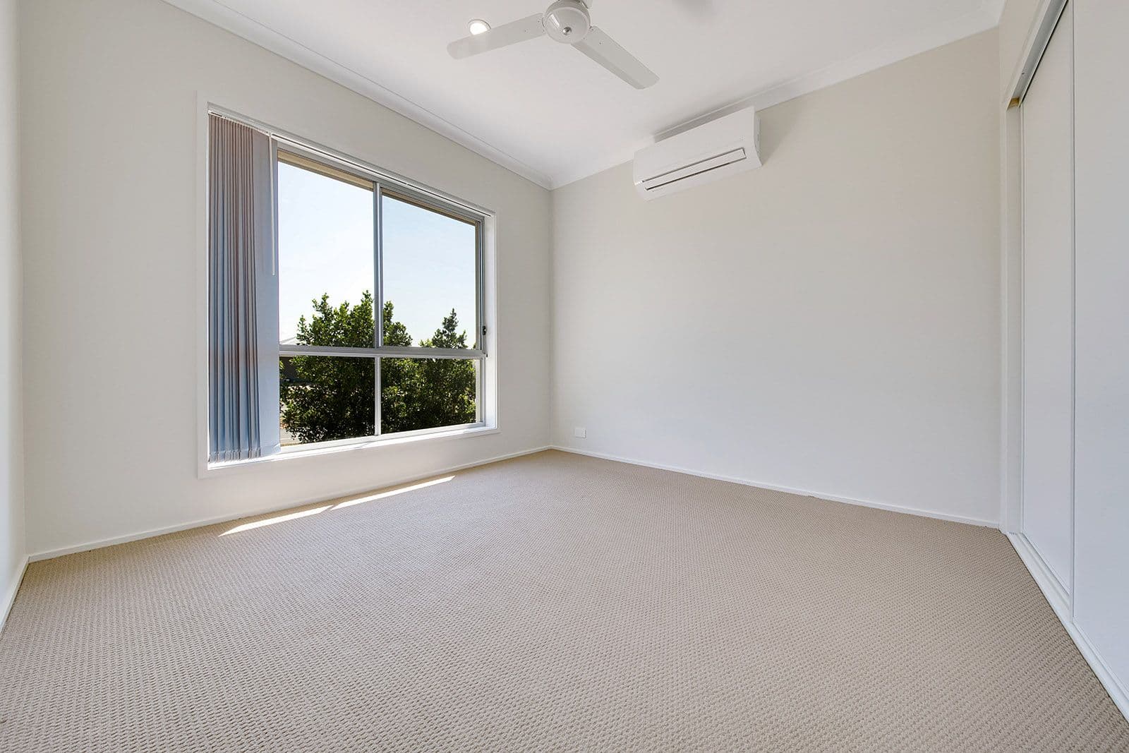 11 Koolivoo Parade, Boyne Island QLD 4680, Boyne Island - Thumbnail 7