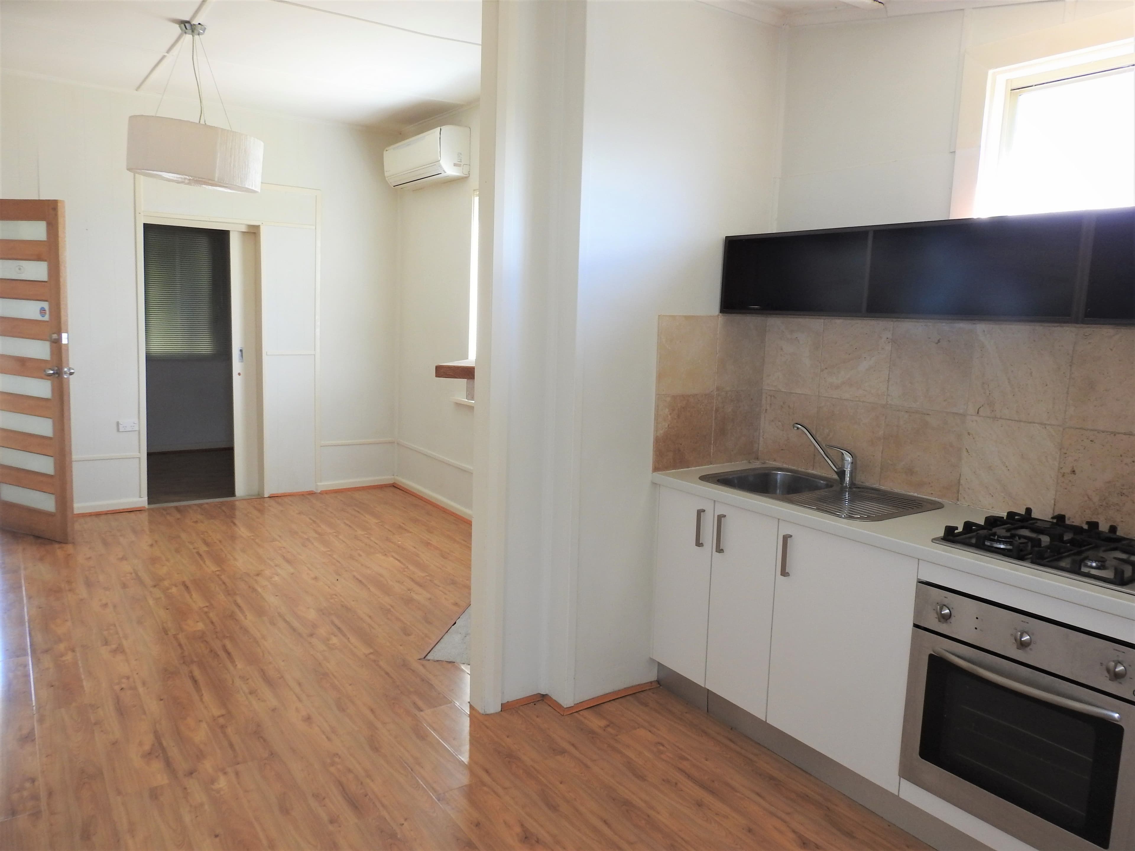 60 Yass Street, Young - Thumbnail 2