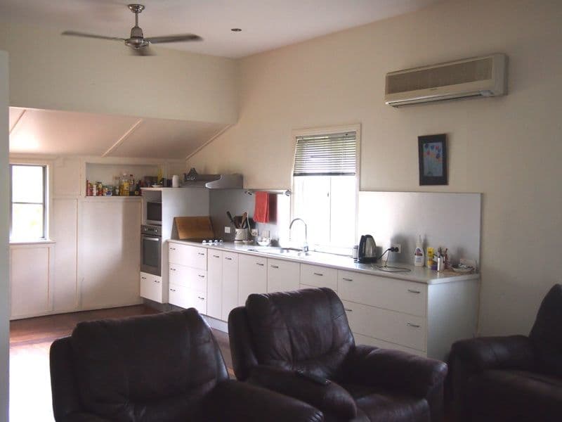 10 Telford Street, PROSERPINE QLD 4800, Proserpine - Thumbnail 3
