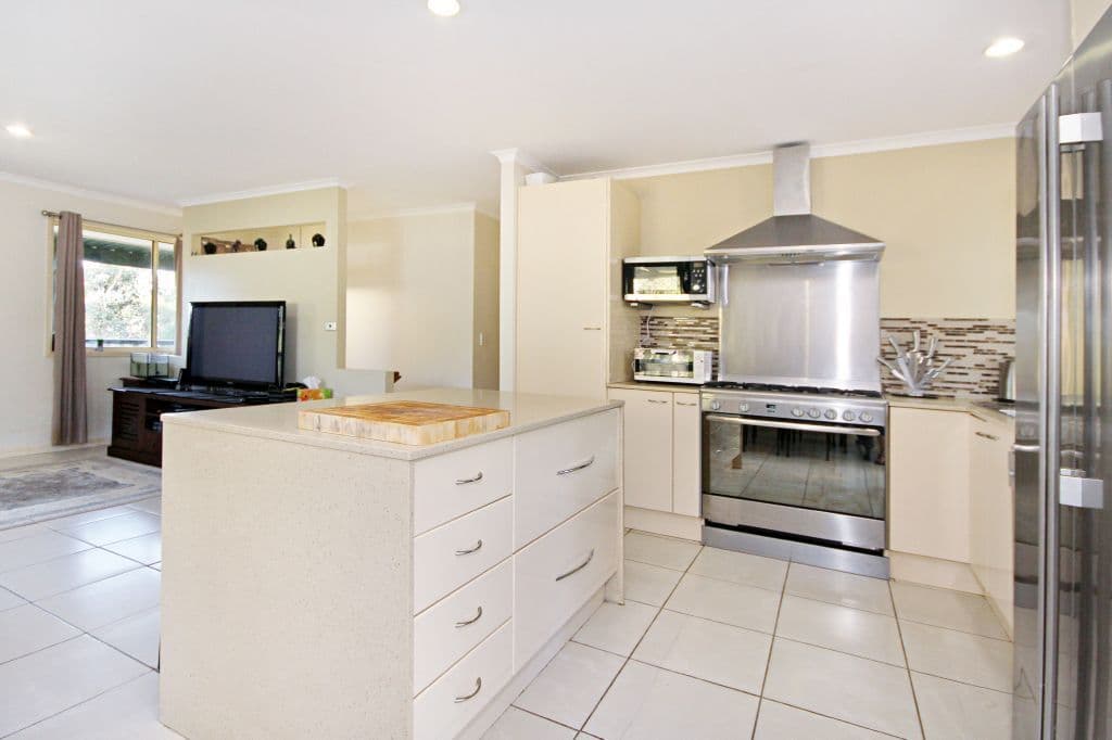 12 Haylett Court, TALLAI QLD 4213, Tallai - Thumbnail 2
