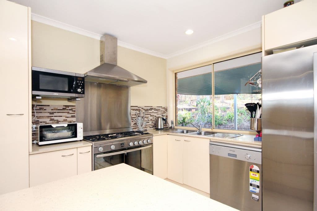 12 Haylett Court, TALLAI QLD 4213, Tallai - Thumbnail 7