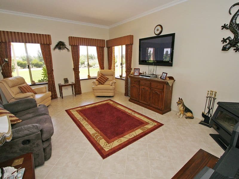 60 Gossage Road, CARDUP WA 6122, Cardup - Thumbnail 4