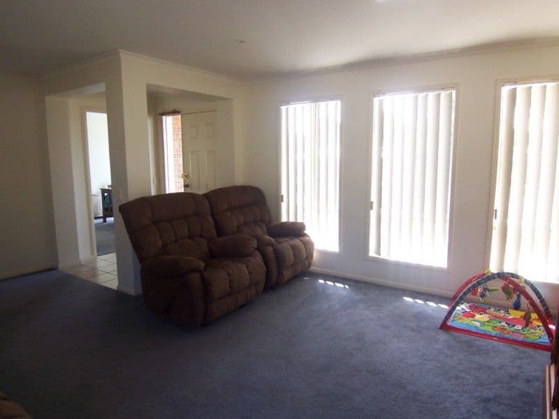 19 Abbey Close, EAGLEHAWK VIC 3556, Eaglehawk - Thumbnail 3