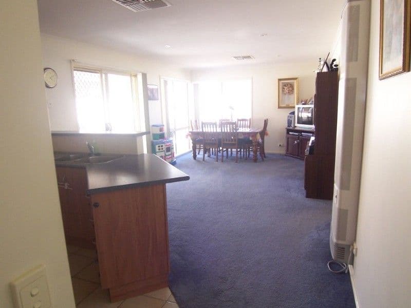 19 Abbey Close, EAGLEHAWK VIC 3556, Eaglehawk - Thumbnail 8