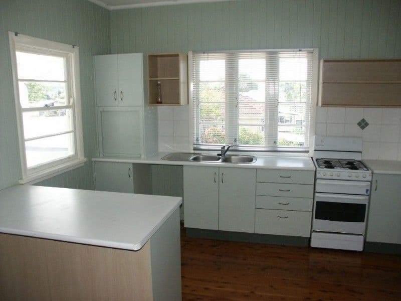 325 Webster Road, STAFFORD HEIGHTS QLD 4053, Stafford Heights - Thumbnail 2