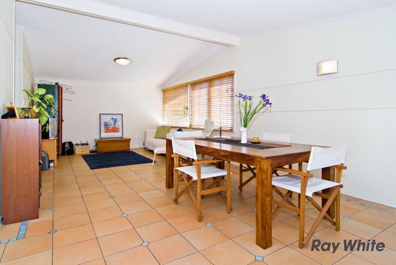103/8 Spinnaker Drive, Sandstone Point - Thumbnail 2