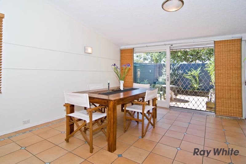 103/8 Spinnaker Drive, Sandstone Point - Thumbnail 3