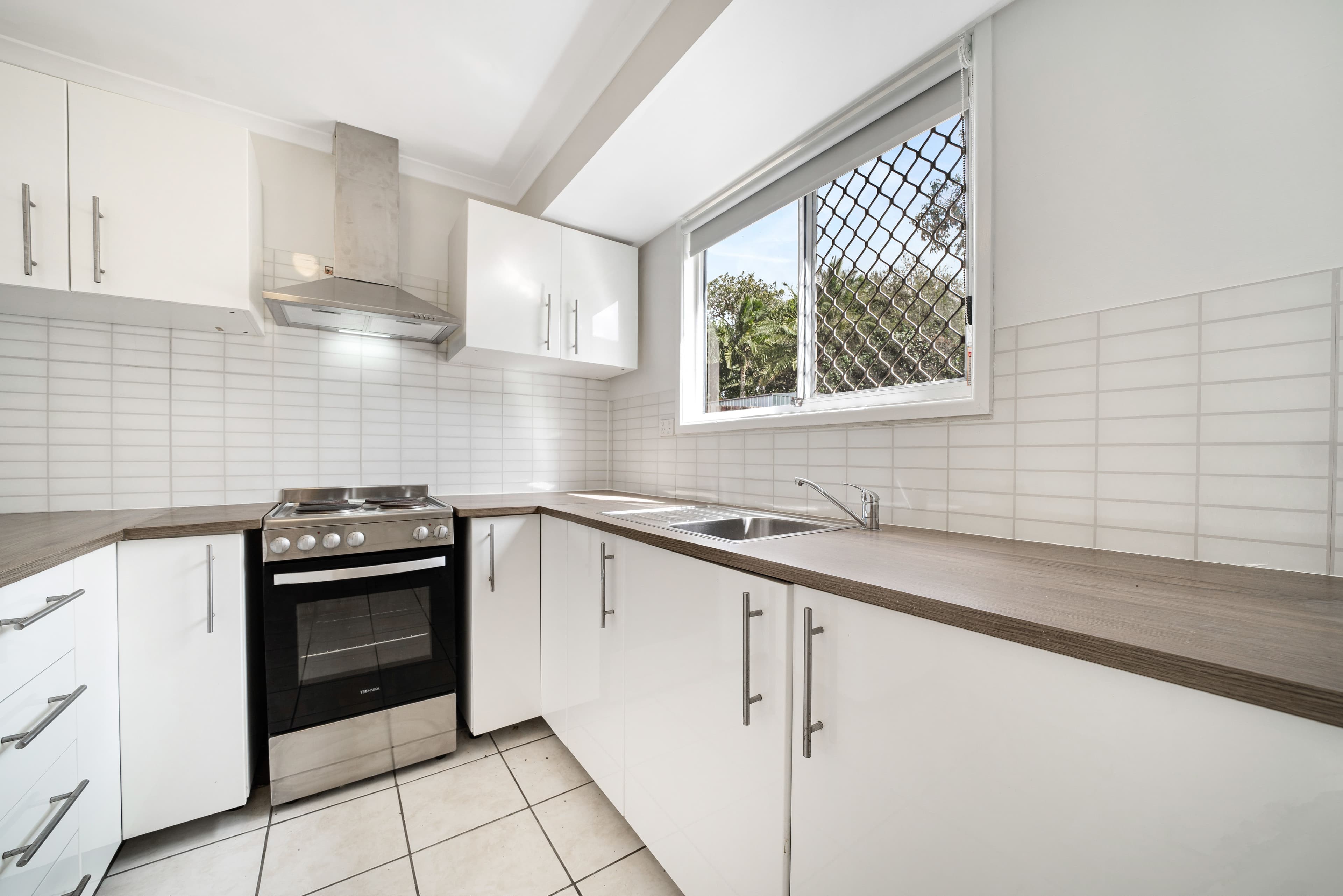 27 Cowper Avenue, Eagleby QLD 4207, Eagleby - Thumbnail 3