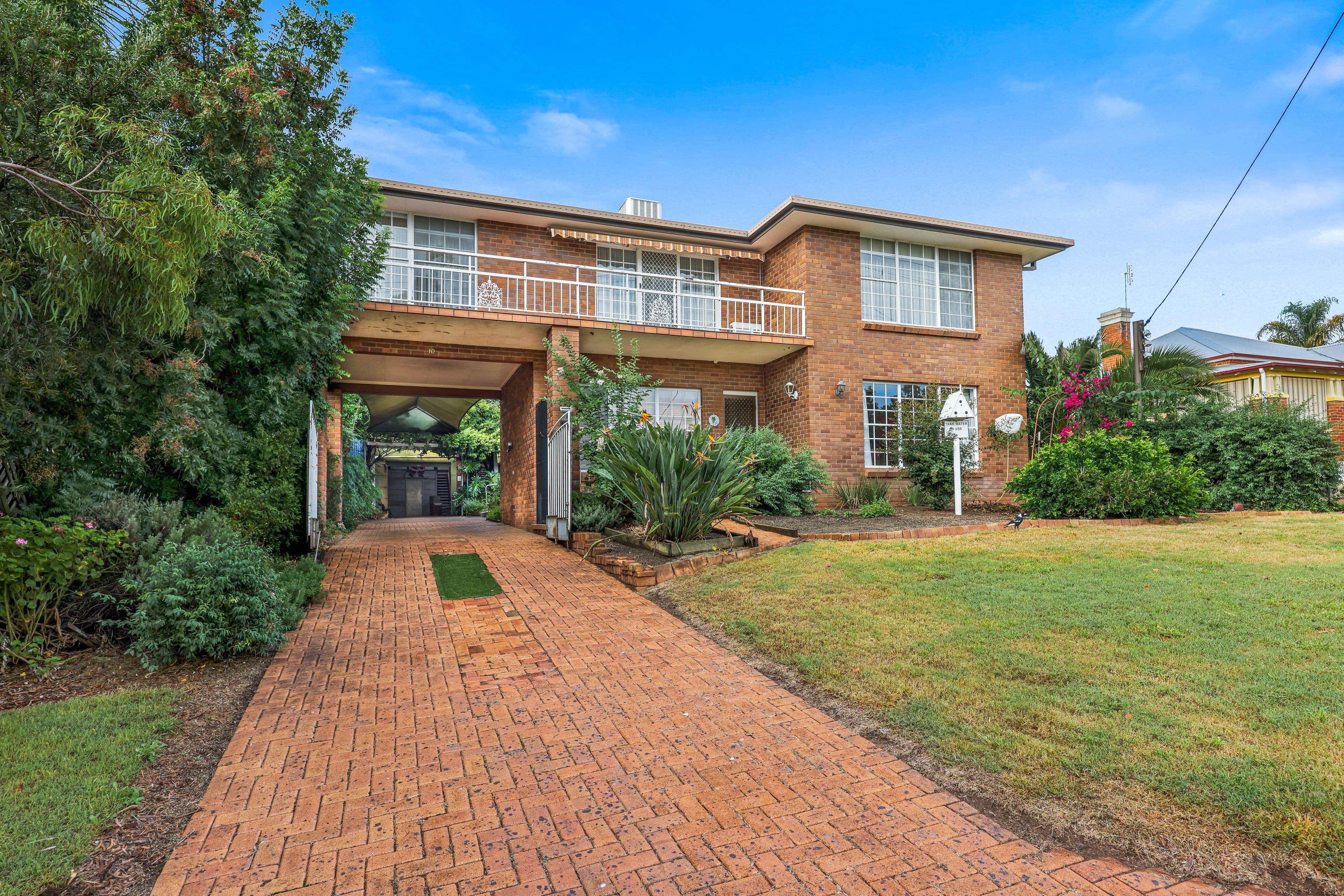 10 Gipps Street, Tamworth NSW 2340, West Tamworth - Image 1