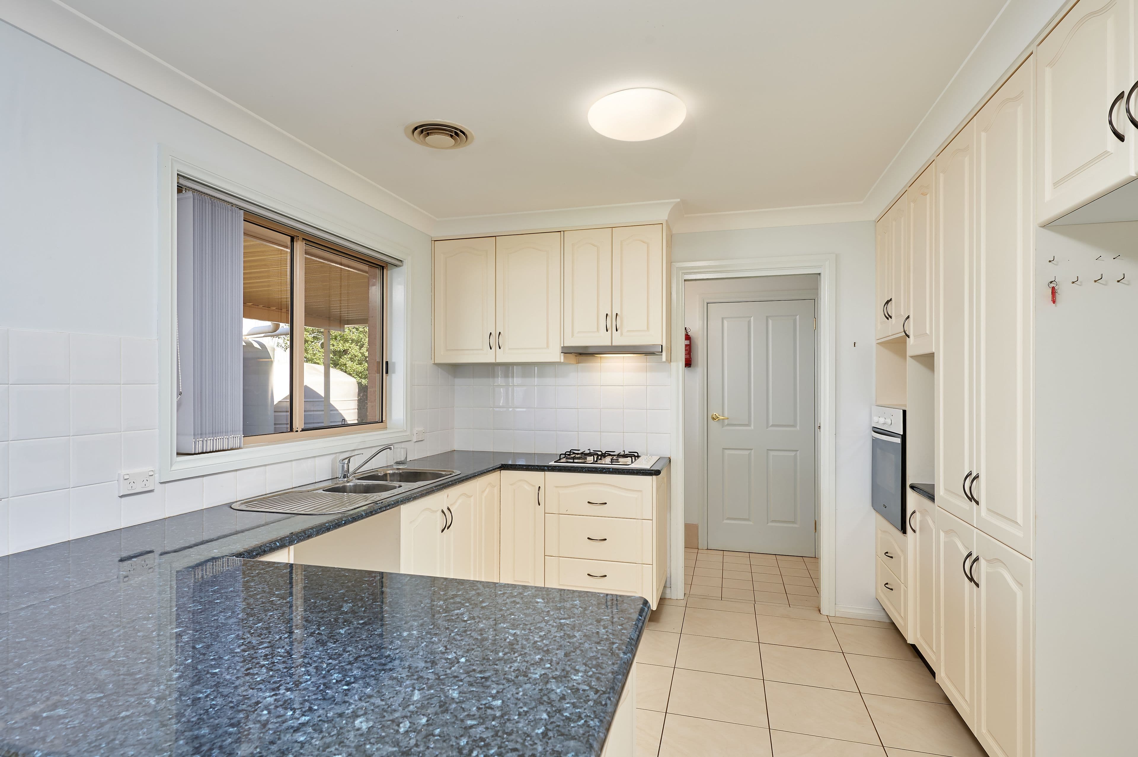 133 Cowabbie Street, Coolamon NSW 2701, Coolamon - Thumbnail 2