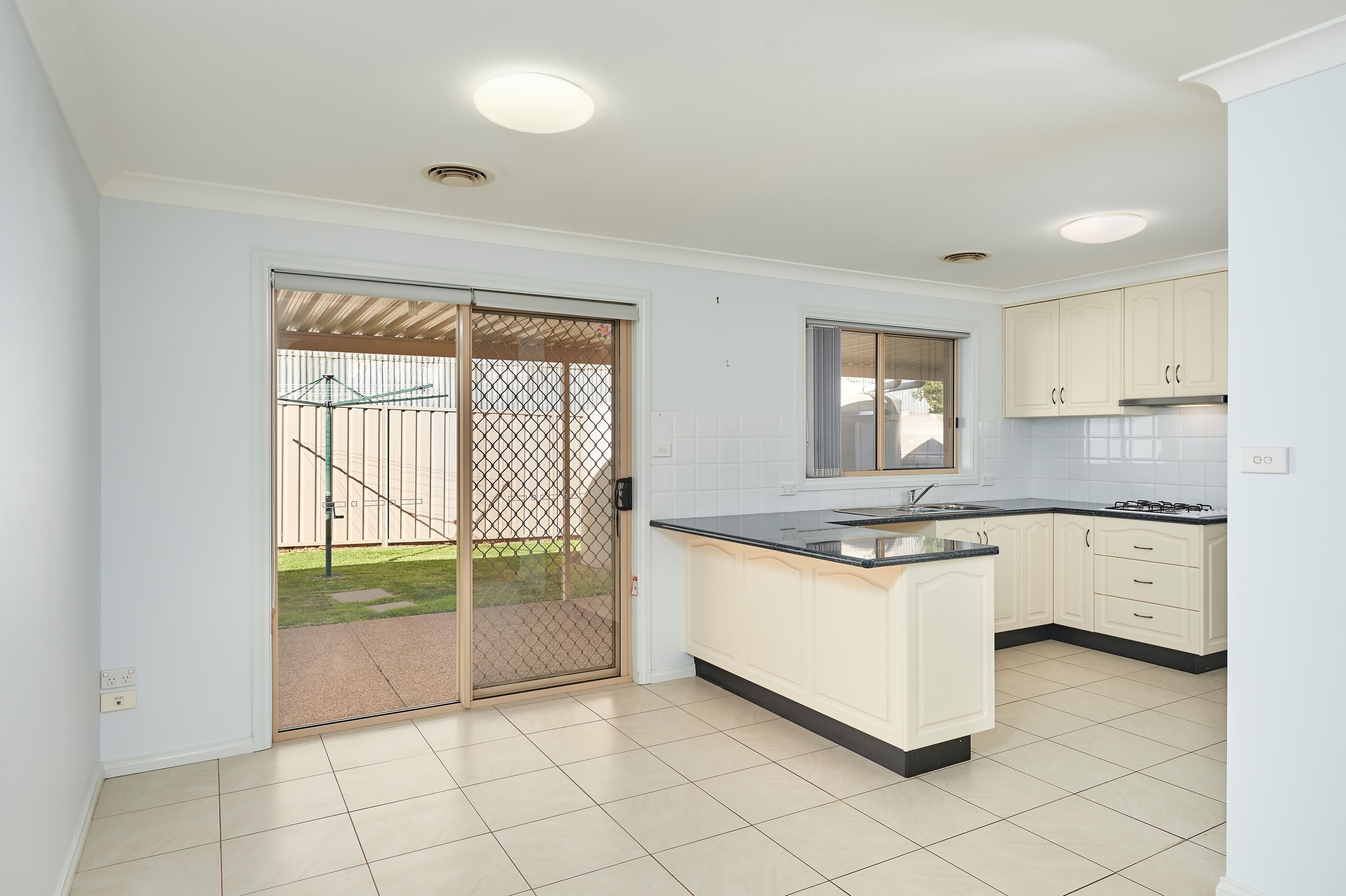 133 Cowabbie Street, Coolamon NSW 2701, Coolamon - Thumbnail 4