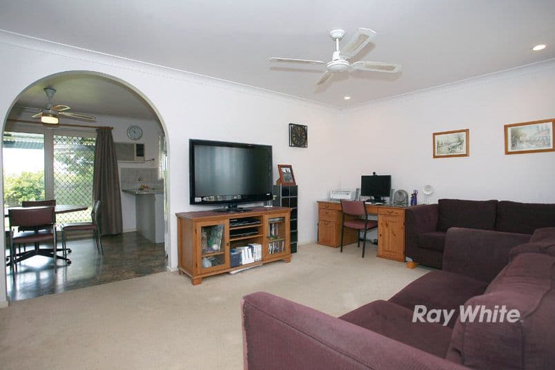 1 Caroline Crescent, CRANBOURNE VIC 3977, Cranbourne West - Thumbnail 3