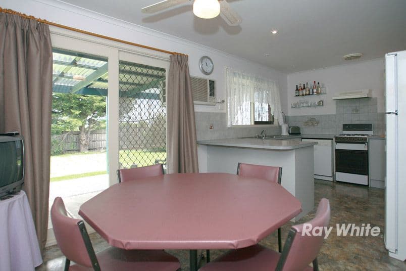 1 Caroline Crescent, CRANBOURNE VIC 3977, Cranbourne West - Thumbnail 5