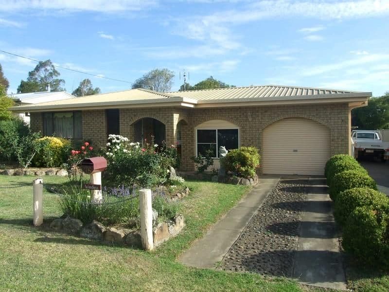 35 South Street, CROWS NEST QLD 4355, Crows Nest - Image 1