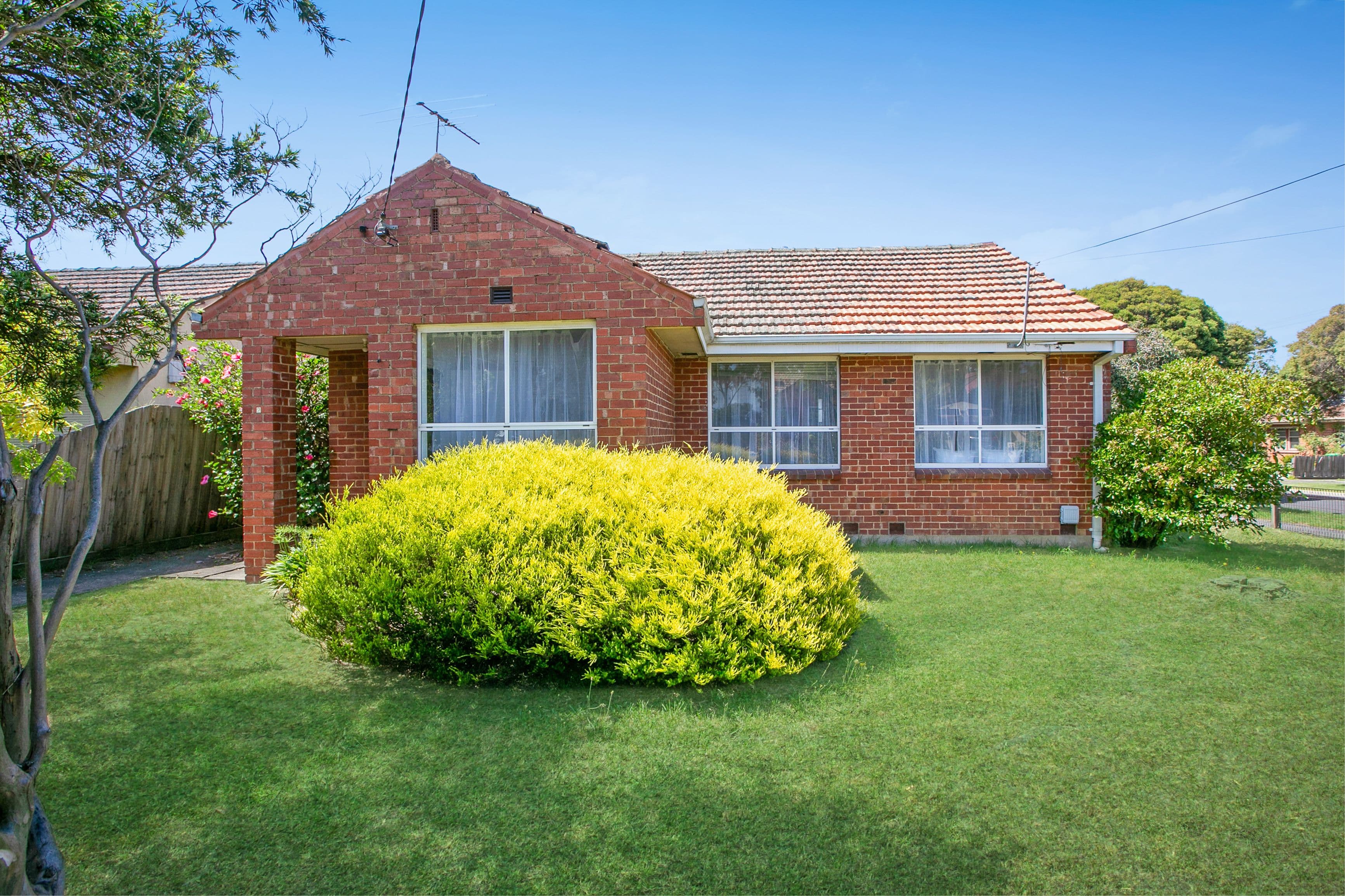 2 Taylor Avenue, Reservoir VIC 3073, Reservoir - Image 1
