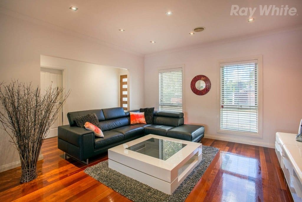 2 Aristocrat Terrace, South Morang VIC 3752, South Morang - Thumbnail 2