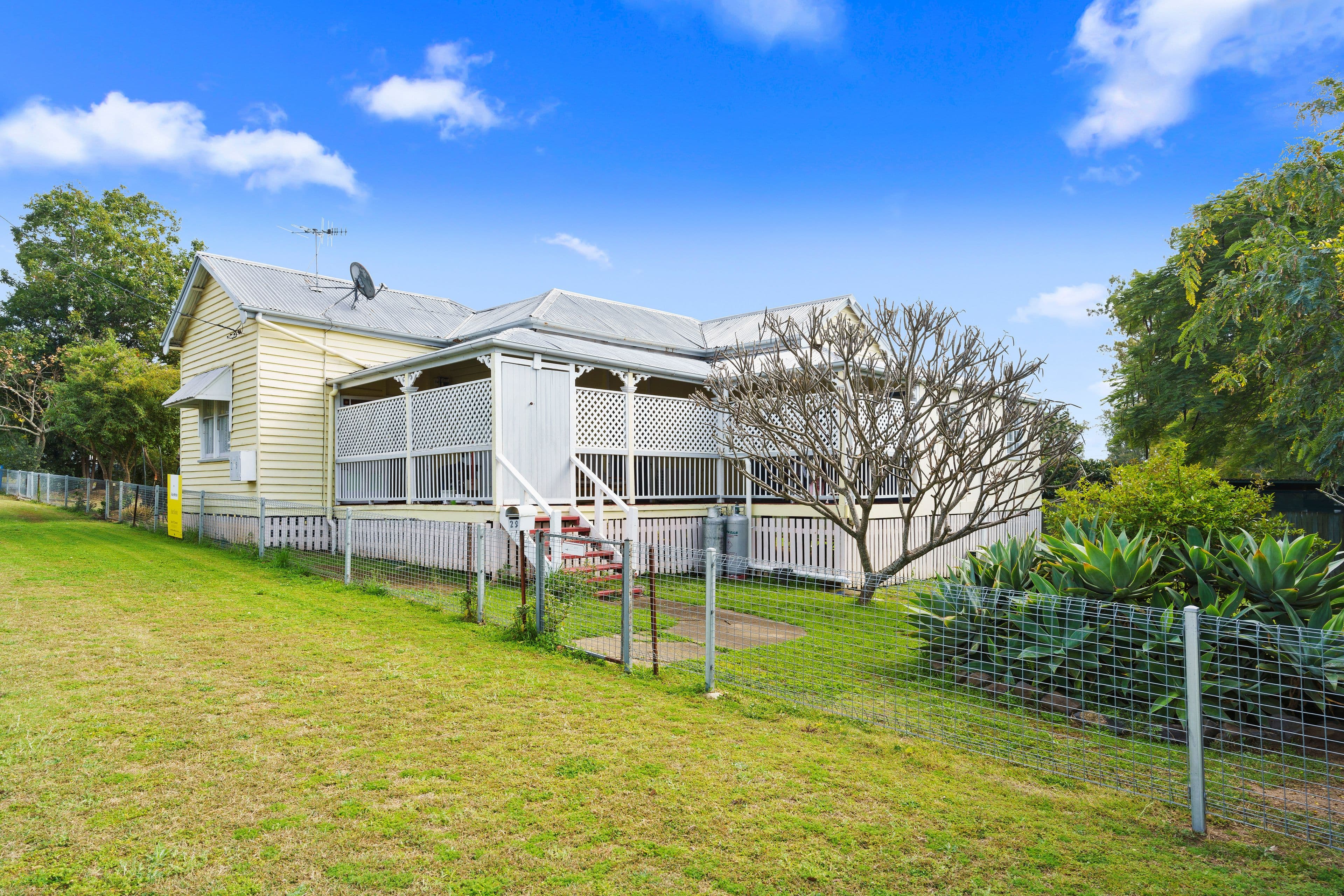 29 Bellambi Street, Toogoolawah QLD 4313, Toogoolawah - Thumbnail 2