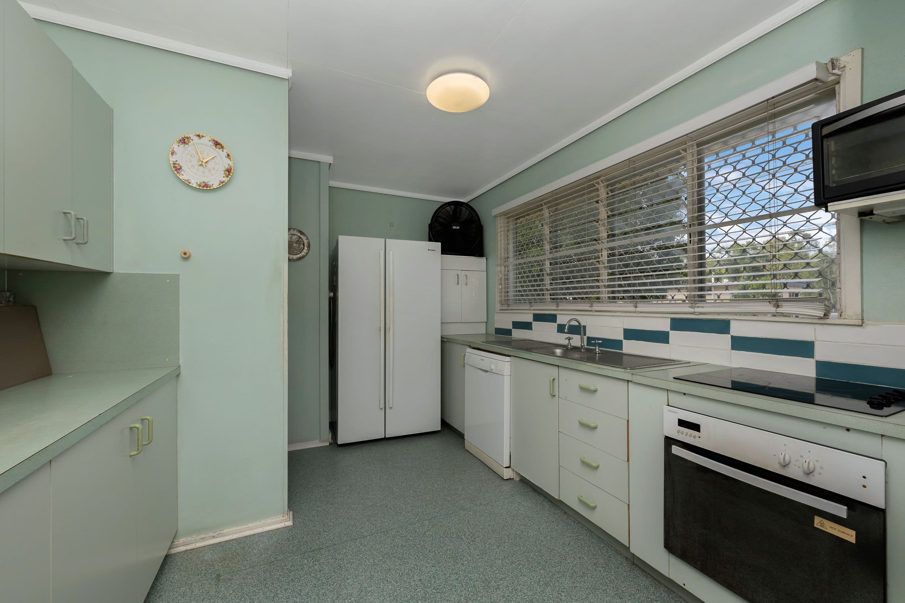3 Illuta Street, Rasmussen QLD 4815, Rasmussen - Thumbnail 2