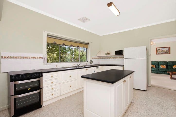 658 Ringwood-Warrandyte Road, PARK ORCHARDS VIC 3114, Park Orchards - Thumbnail 5