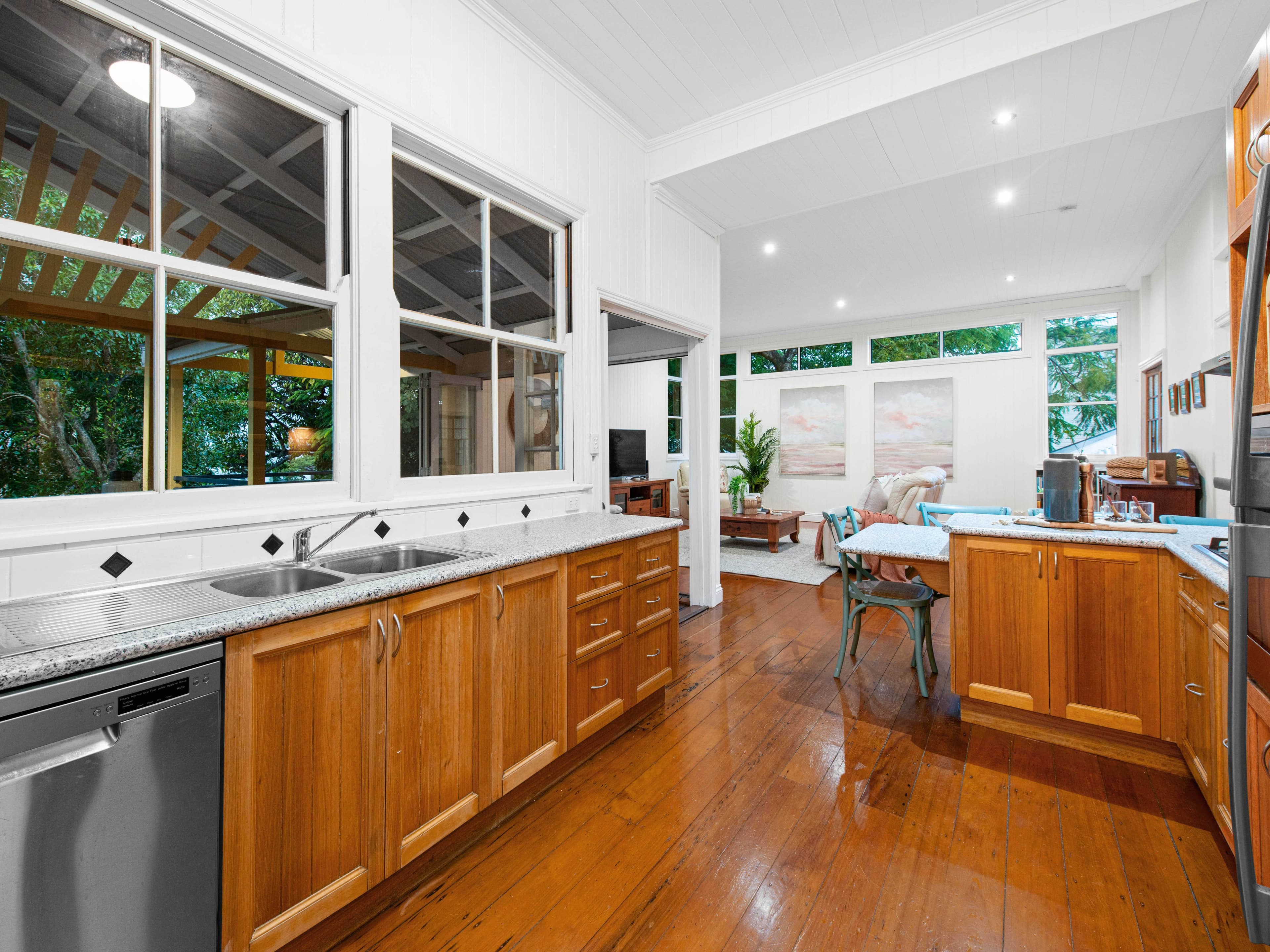 92 Gordon Street, Gordon Park QLD 4031, Gordon Park - Thumbnail 4