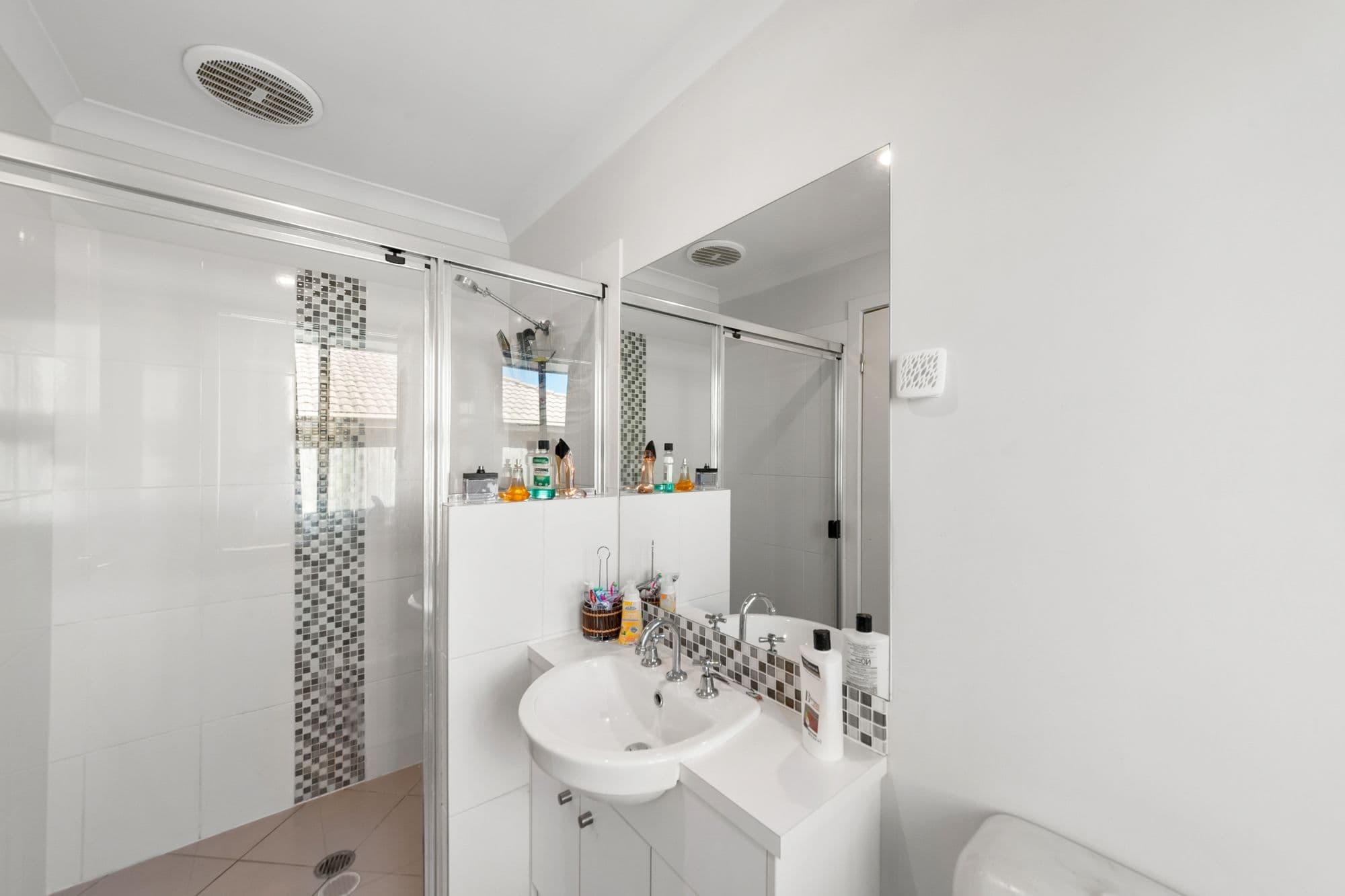 10 Tara Grove, Bellmere QLD 4510, Bellmere - Thumbnail 7