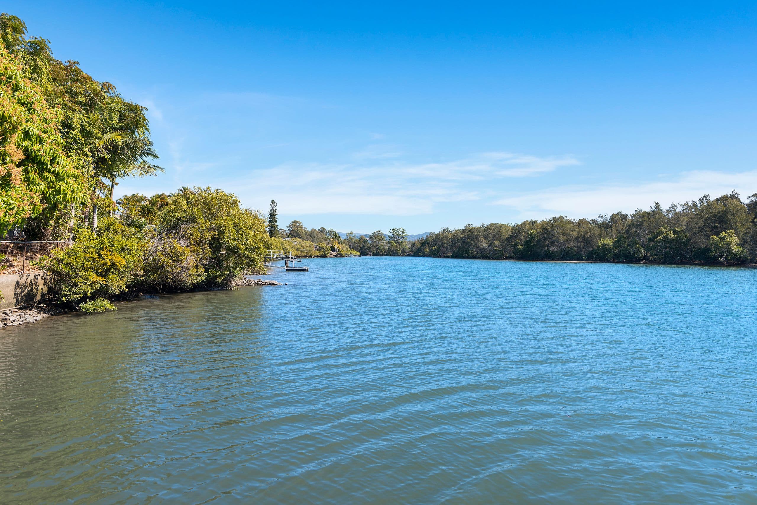 192 Nineteenth Avenue, Elanora QLD 4221, Elanora - Thumbnail 2