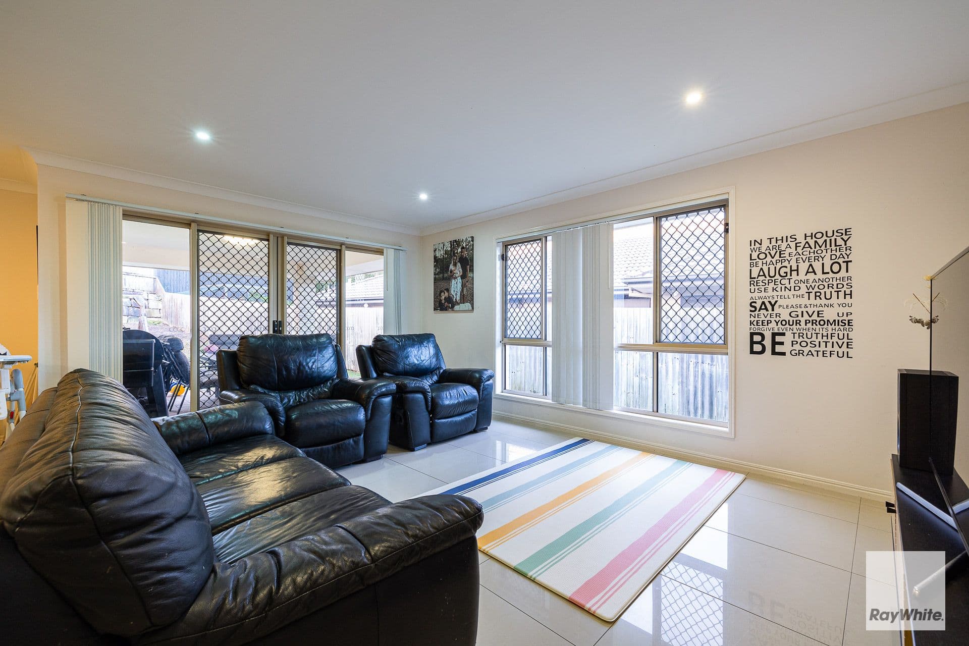 18 Park Edge Place, Redland Bay QLD 4165, Redland Bay - Thumbnail 2