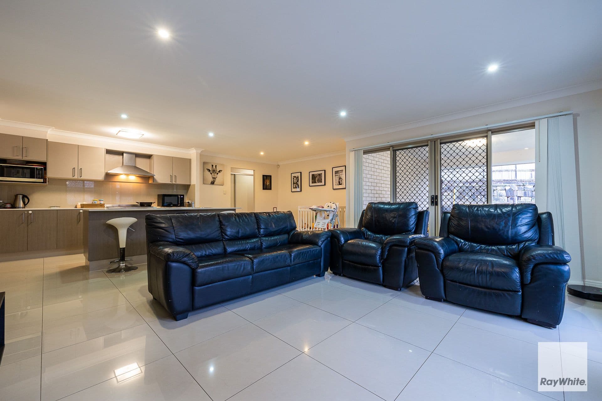 18 Park Edge Place, Redland Bay QLD 4165, Redland Bay - Thumbnail 8