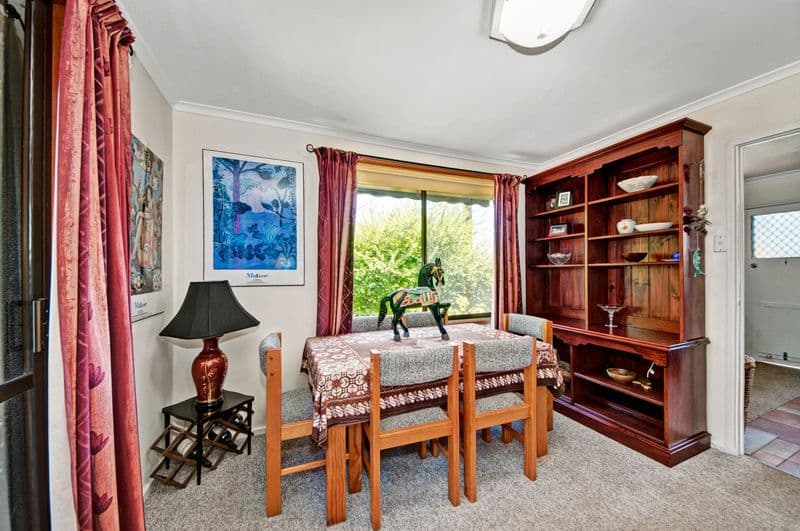 9 Warramoo Crescent, NARRABUNDAH ACT 2604, Narrabundah - Thumbnail 6