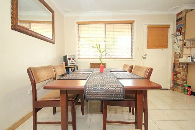 7 Amaroo Avenue, GEORGES HALL NSW 2198, Georges Hall - Thumbnail 2