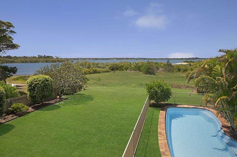 32 The Peninsula, YAMBA NSW 2464, Yamba - Thumbnail 2