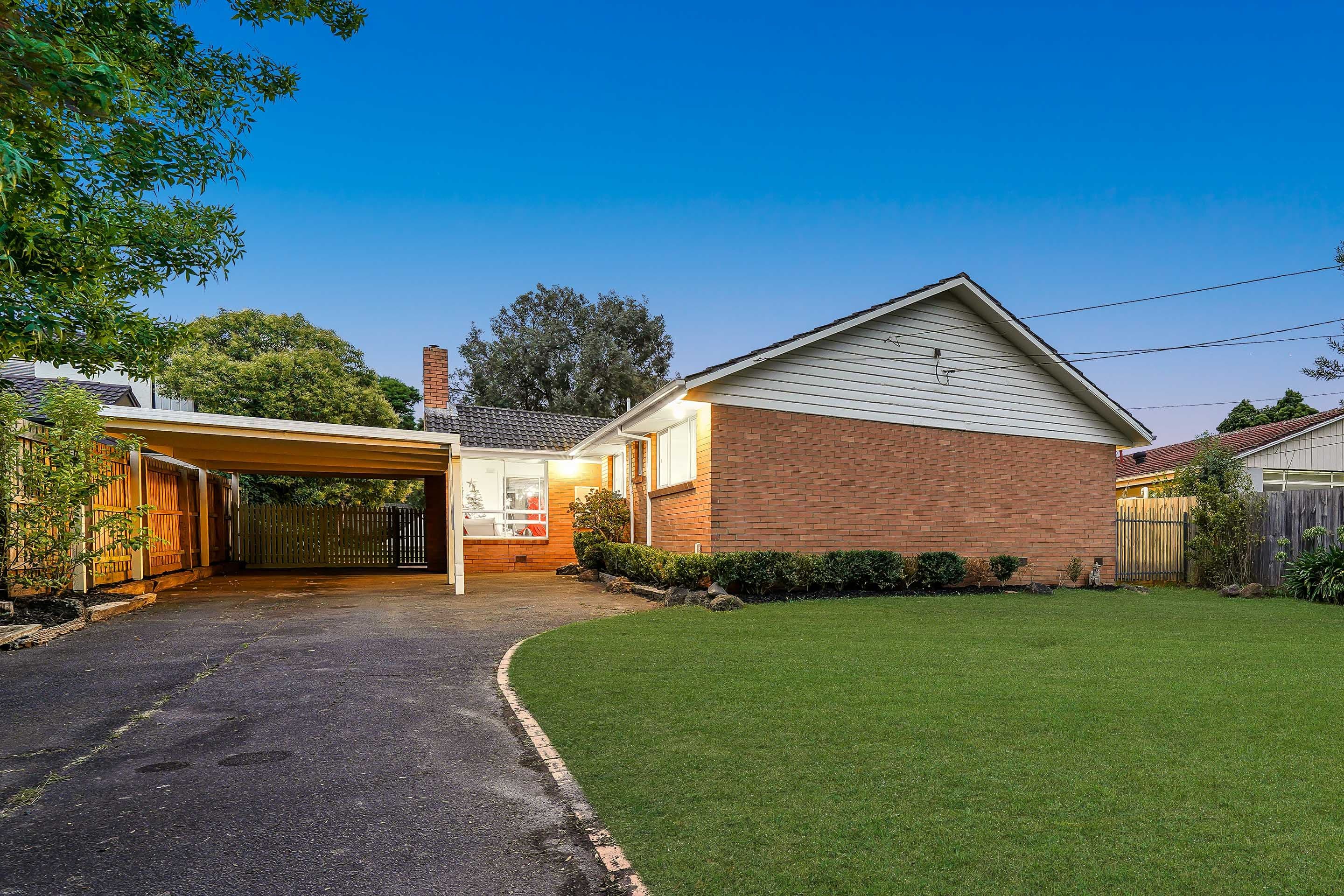 17 Arbroath Road, Wantirna South VIC 3152, Wantirna South - Image 1