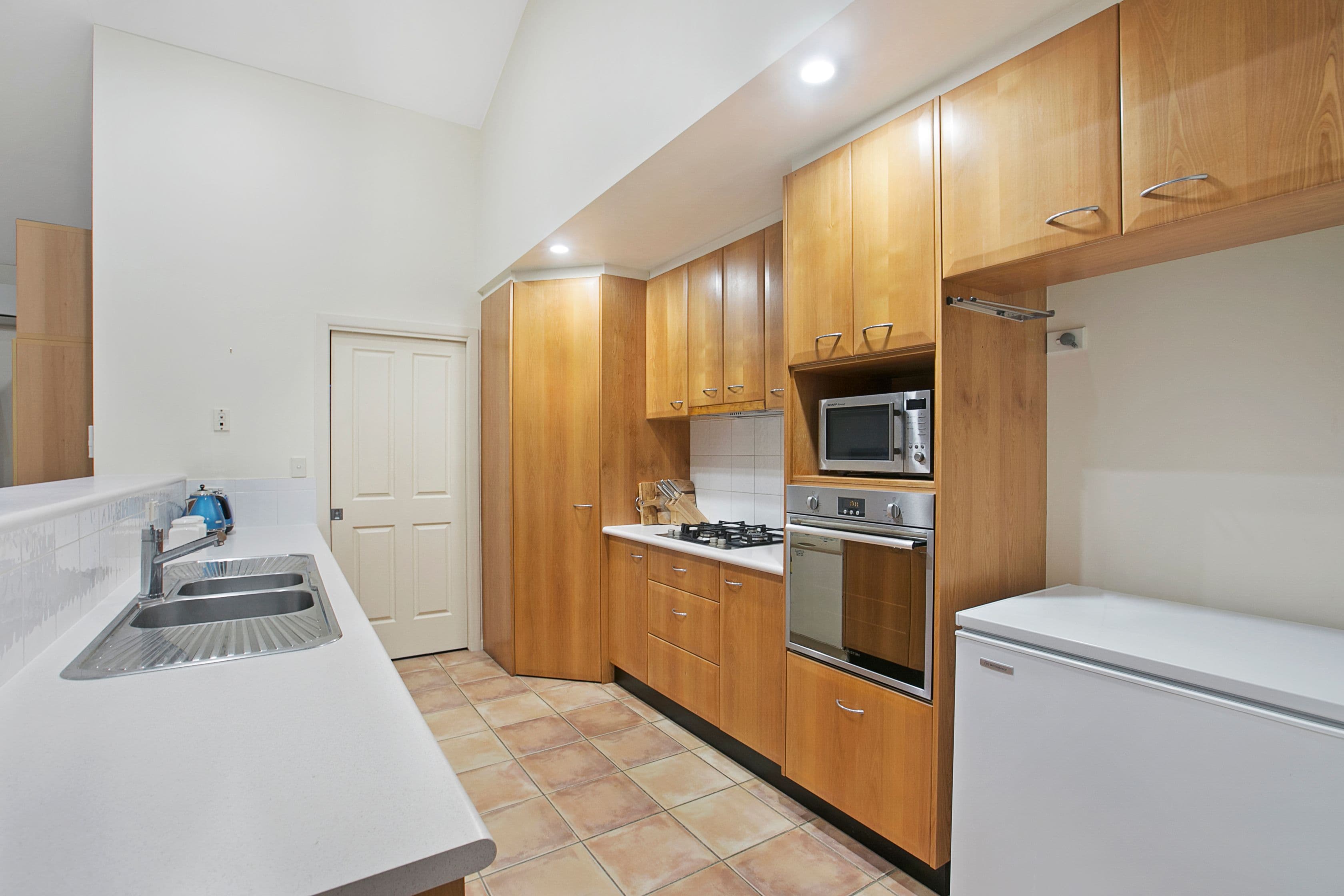 36 Chestnut Street, Wynnum QLD 4178, Wynnum - Thumbnail 8